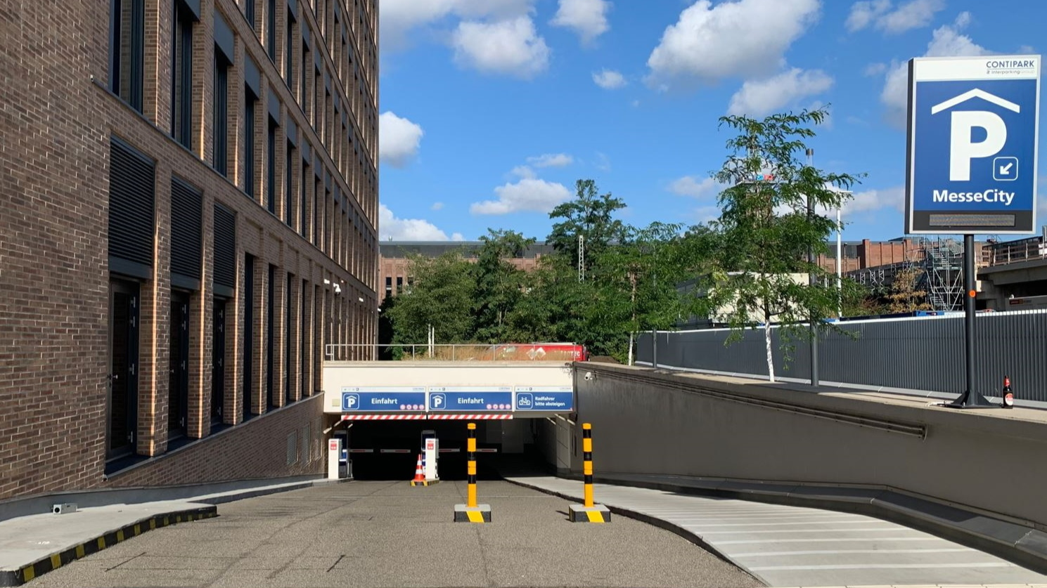 Parkhaus MesseCity West